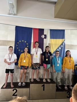 Mladi Calcitovi plavalci uspešno nastopili na 36. Memorialu Boštjana Mariniča v Velenju (2)